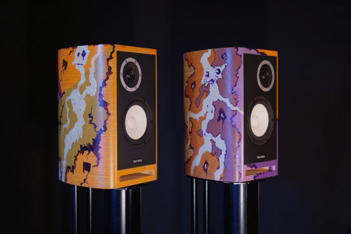 1 x pair of Chris Knox Art speakers